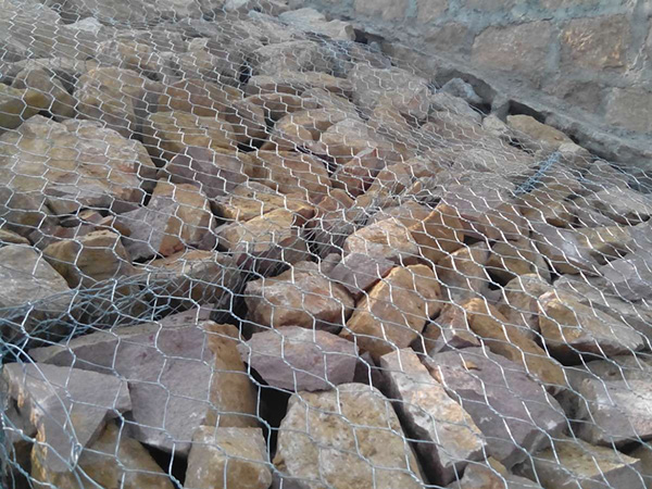 铅丝石笼网