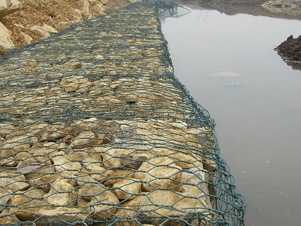 河流用石笼网案例